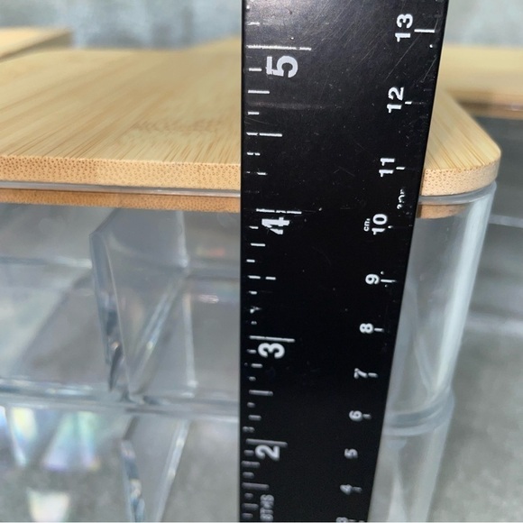 Three Acrylic Compartment Organizers with Bamboo Lids. - Picture 5 of 11
